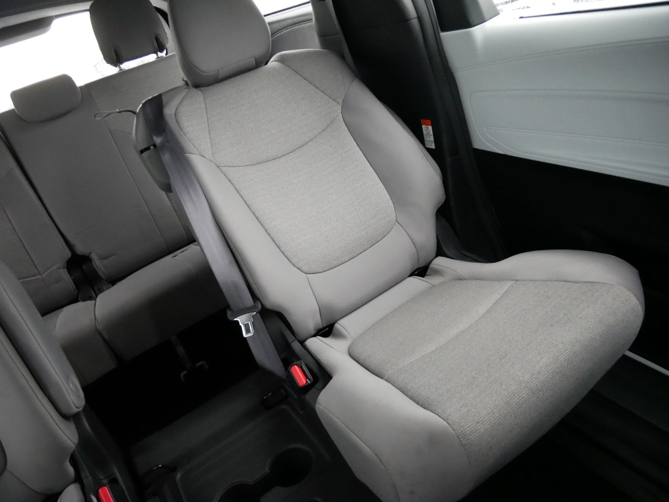 Certified 2025 Toyota Sienna LE FWD image 14