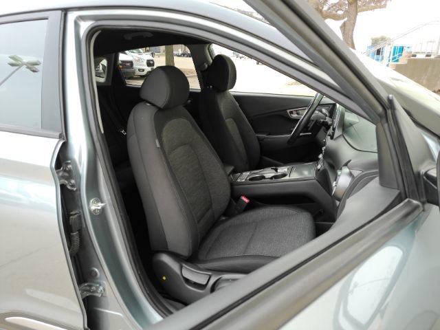 Used 2021 Hyundai Kona SEL w/ Cargo Package FWD image 21