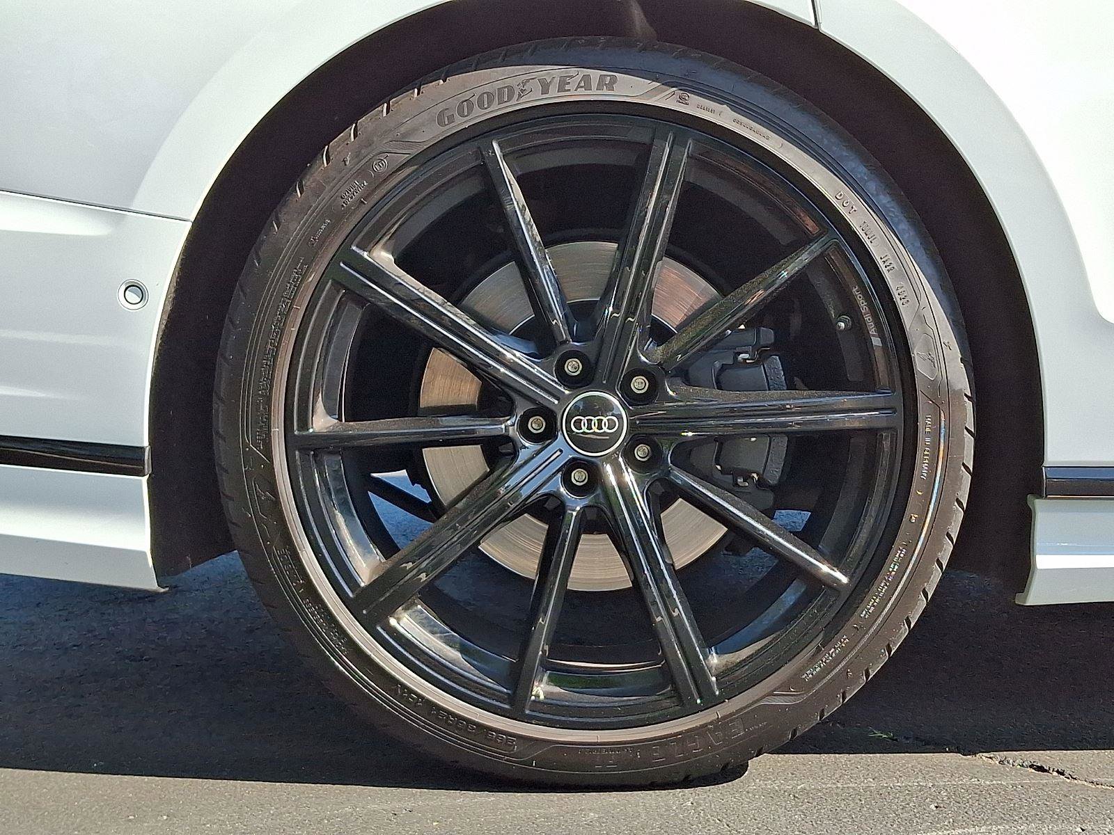 Used 2023 Audi S8 AWD/4WD image 8