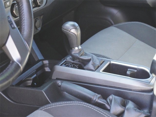 Used 2022 Toyota Tacoma TRD Off-Road image 22