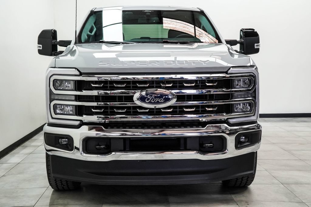 Used 2026 Ford F250 Lariat AWD/4WD image 6