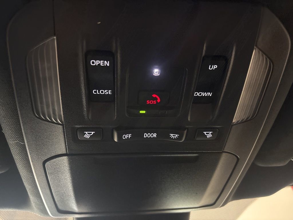 Used 2024 Toyota Highlander XSE image 26