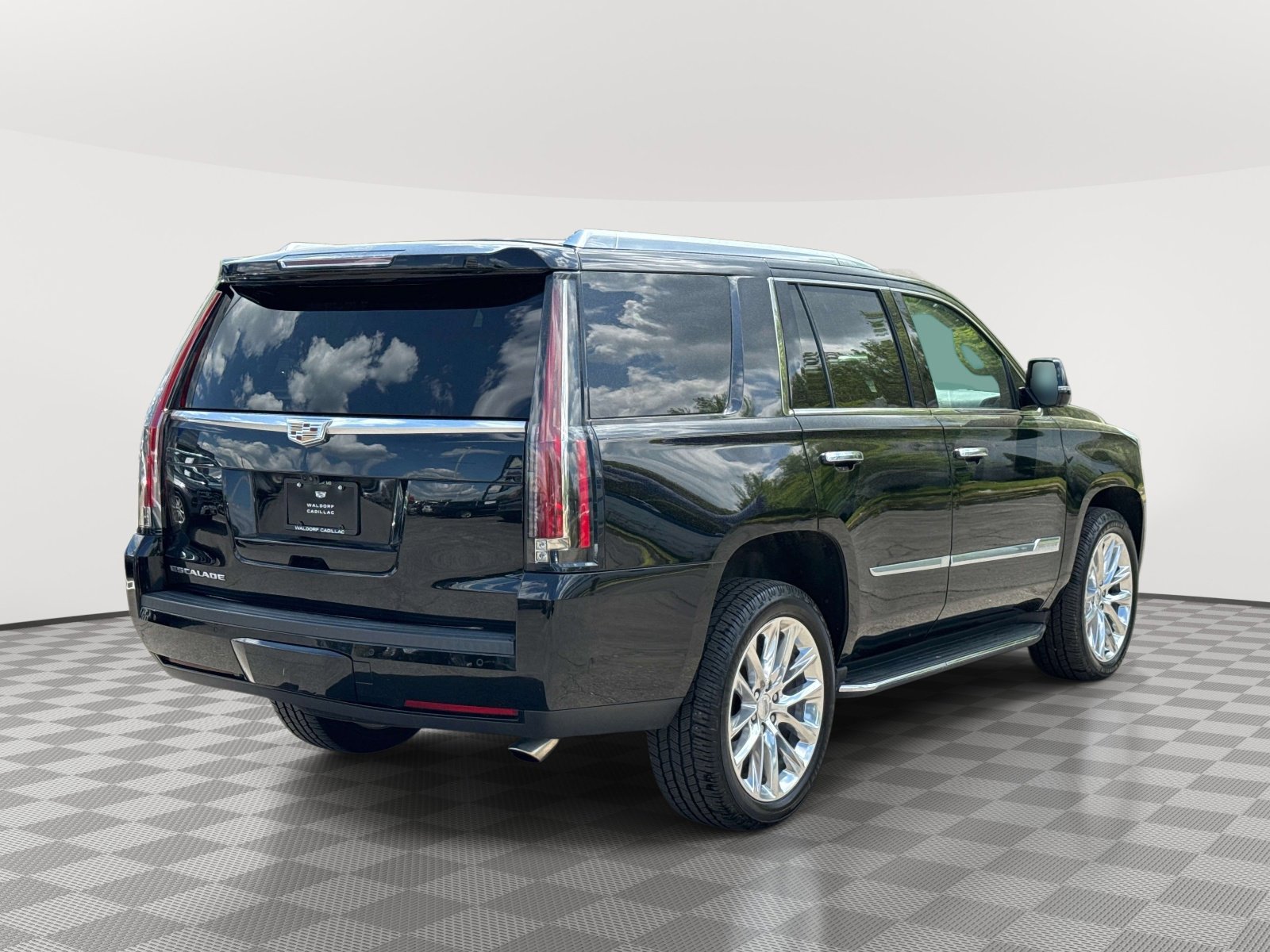 Used 2019 Cadillac Escalade Luxury image 6