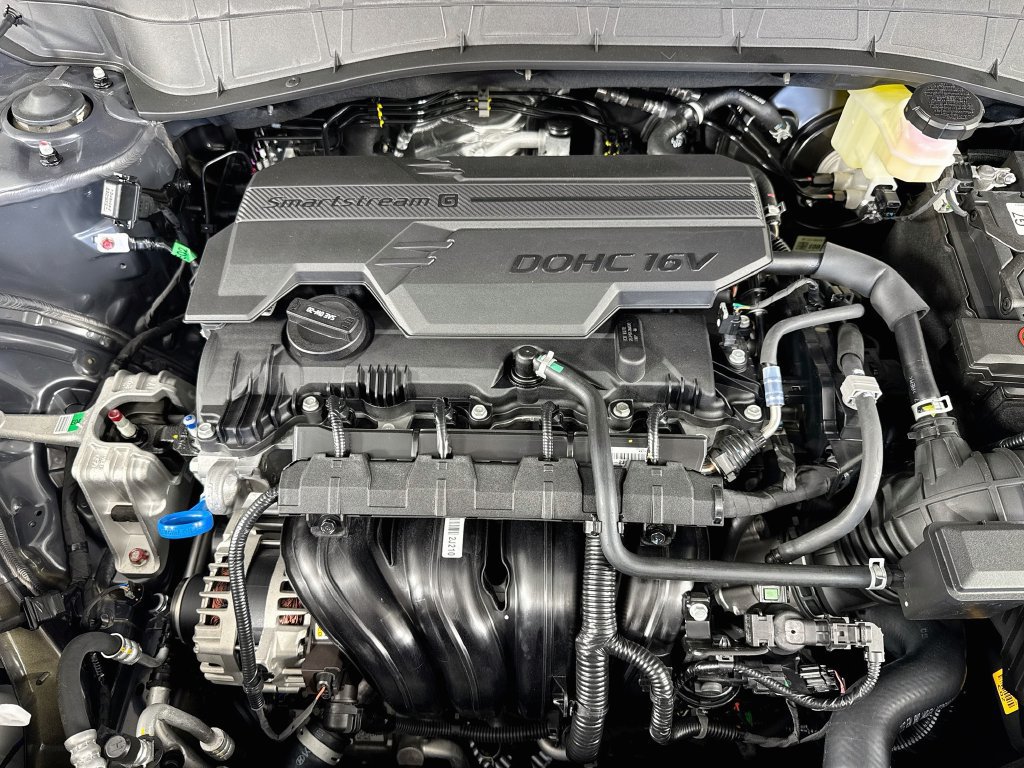 New 2027 Hyundai Kona SE FWD image 30