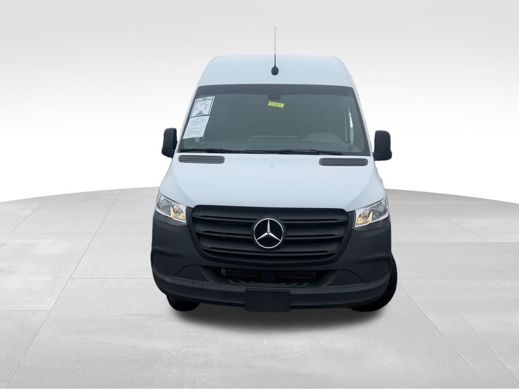 Used 2024 Mercedes-Benz Sprinter 2500 w/ Acoustic Package image 7