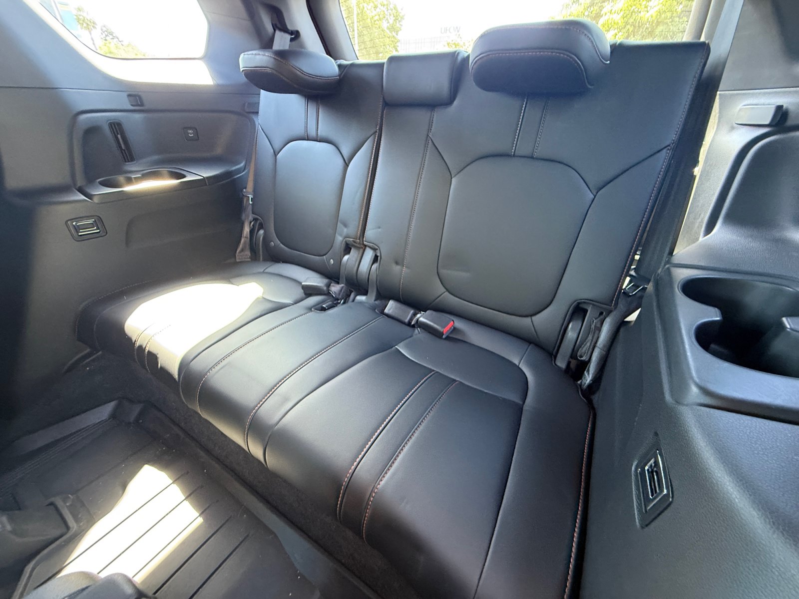 Used 2025 Honda Pilot TrailSport image 21