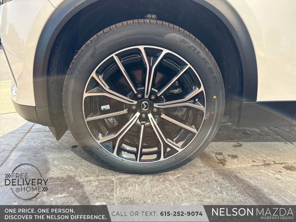 Certified 2025 MAZDA CX-70 Plug-In Hybrid w/ Premium Pkg AWD/4WD image 9