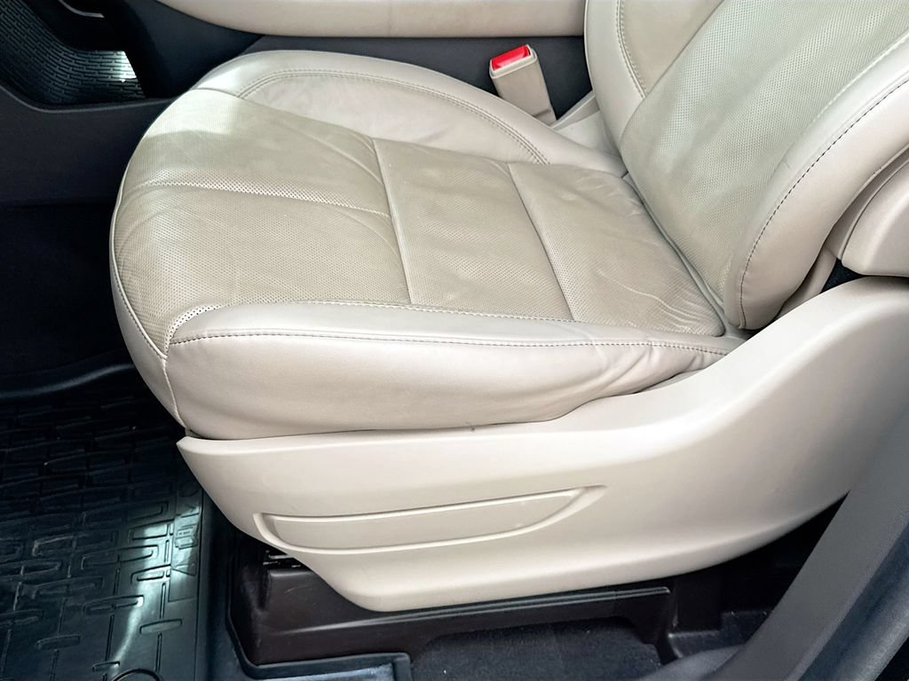 Used 2024 Lincoln Aviator Reserve w/ Equipment Group 201A RWD image 21