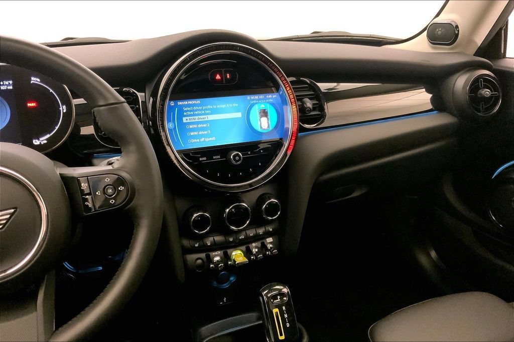 Certified 2024 MINI Cooper SE FWD image 5