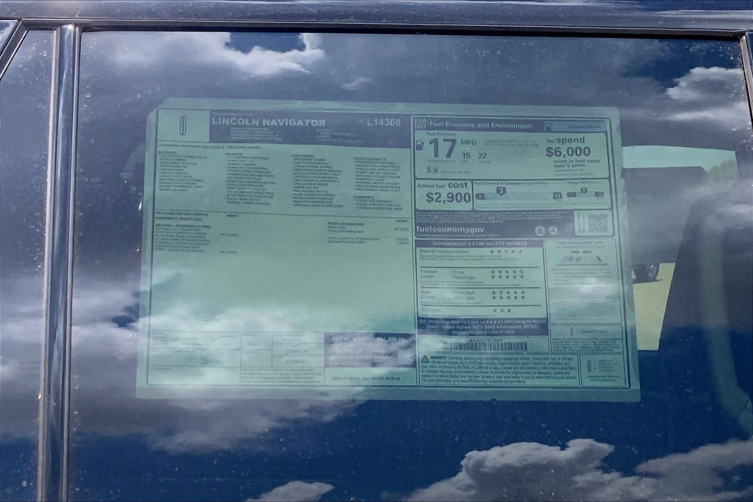 New 2026 Lincoln Navigator Premiere AWD/4WD image 22