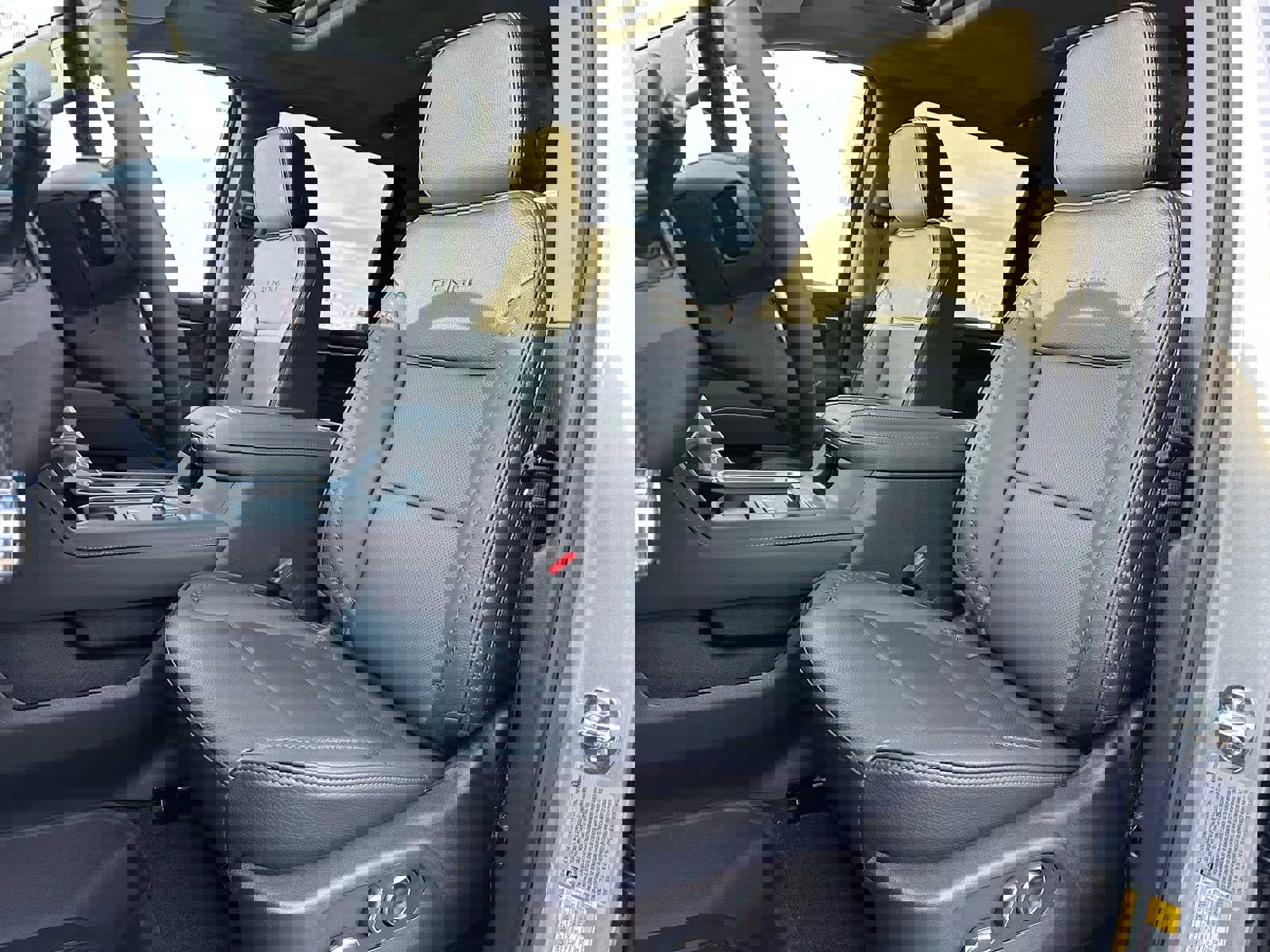 New 2026 GMC Sierra 2500 Denali w/ Denali Reserve Package image 22