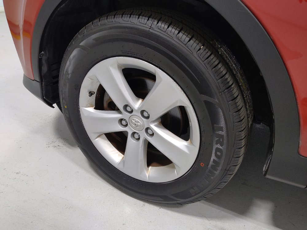 Used 2014 Toyota RAV4 XLE AWD/4WD image 31