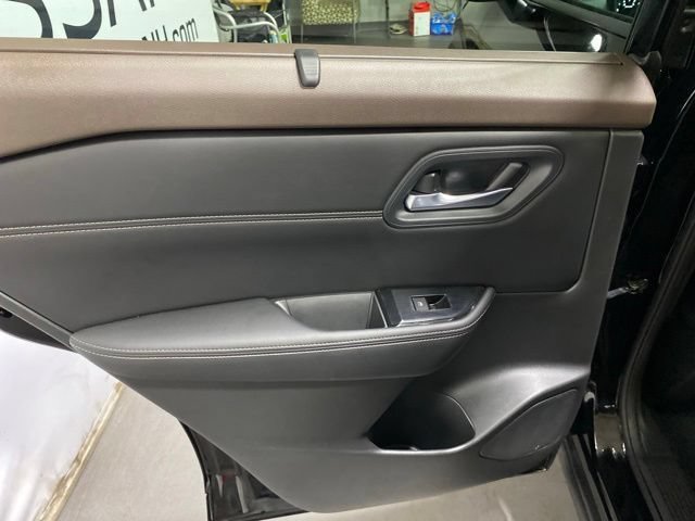 Certified 2023 Nissan Rogue SV w/ SV Premium B Package AWD/4WD image 22