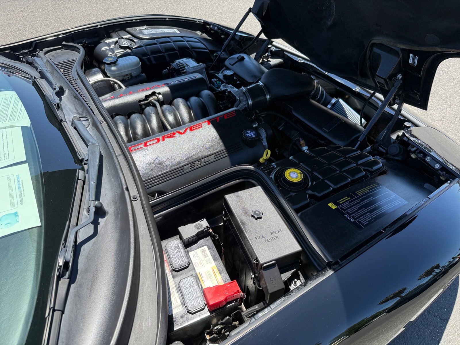 Used 2004 Chevrolet Corvette Convertible w/ Preferred Equipment Group RWD image 18