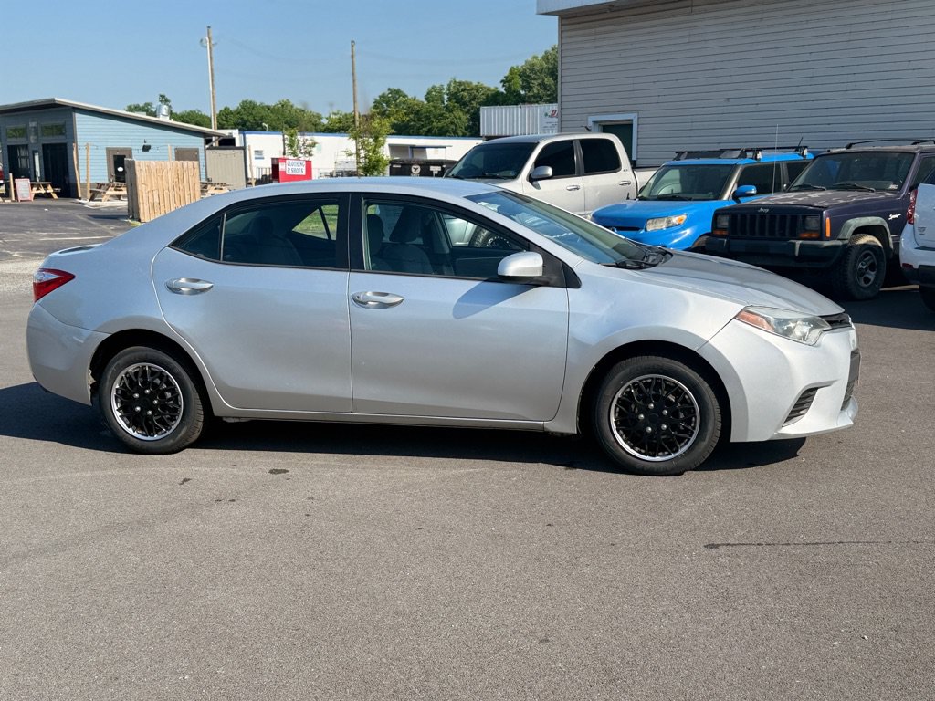 Used 2014 Toyota Corolla L FWD image 4