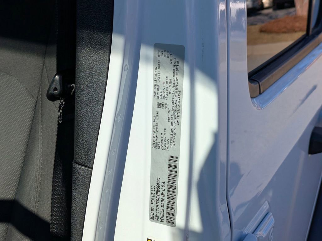 Used 2023 Jeep Wrangler Sport S image 27