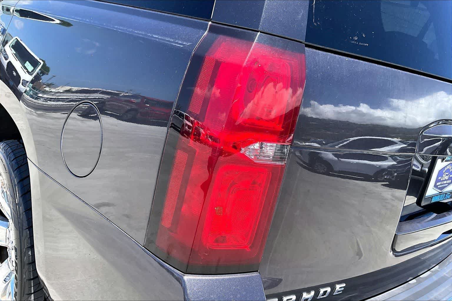 Used 2015 Chevrolet Tahoe LTZ AWD/4WD image 32