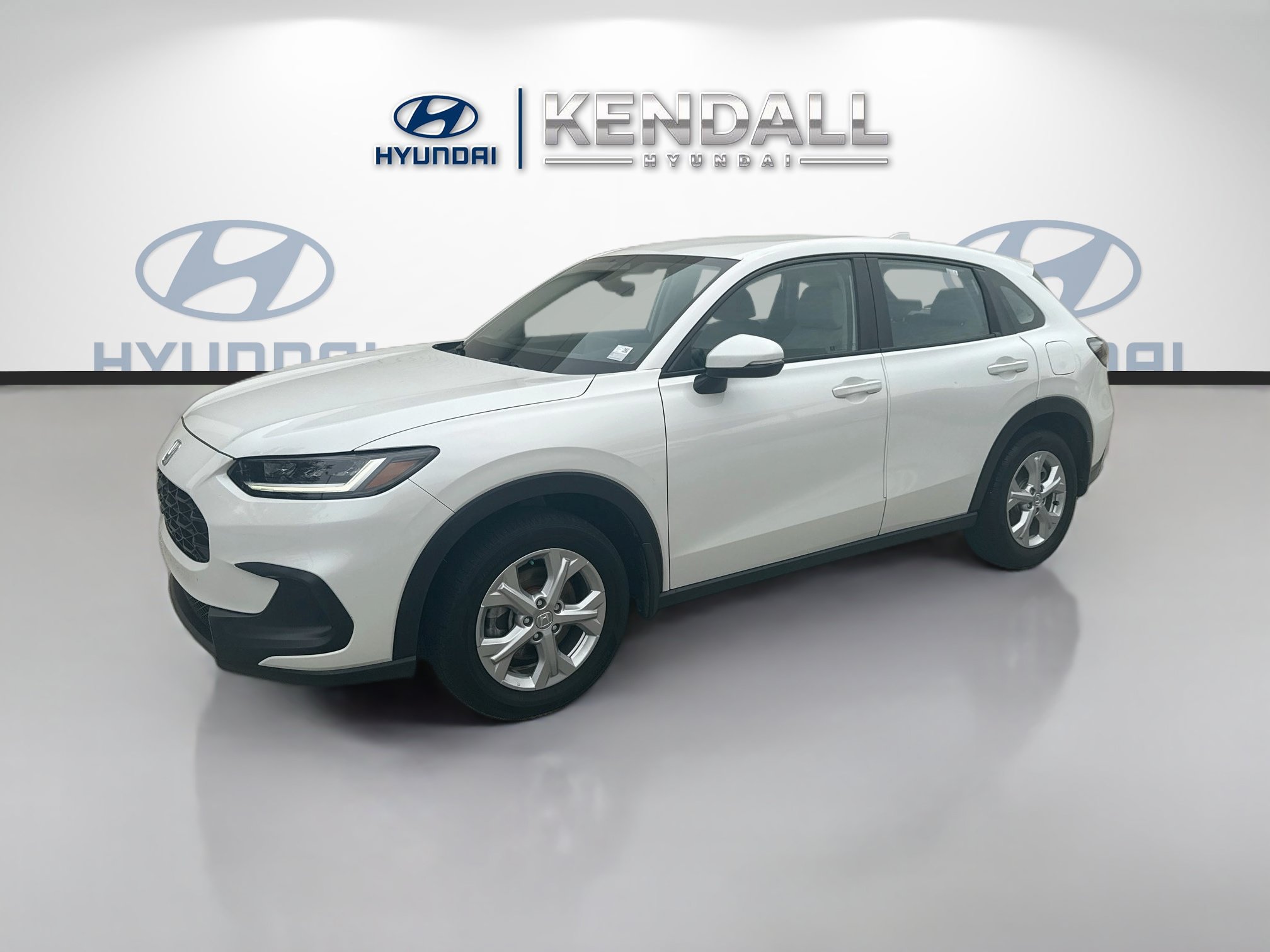 Used 2025 Honda HR-V LX image 3