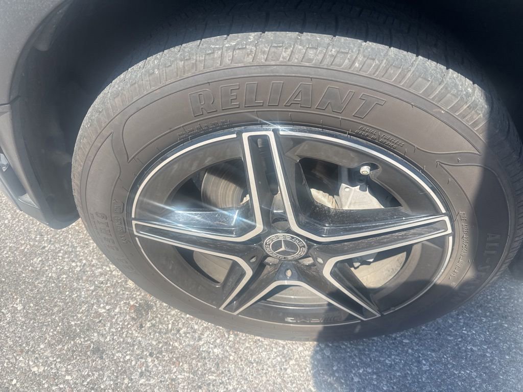 Used 2021 Mercedes-Benz GLC 300 image 8