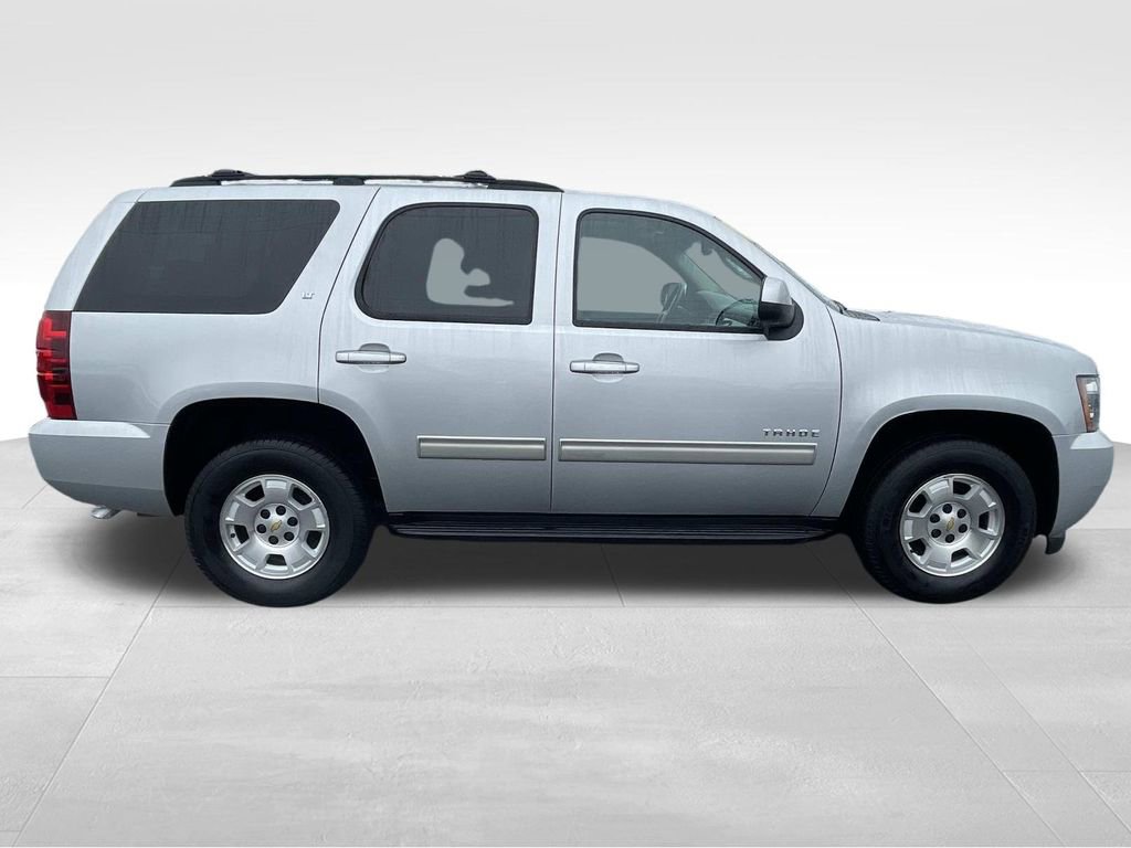 Used 2013 Chevrolet Tahoe LT w/ Luxury Package image 2