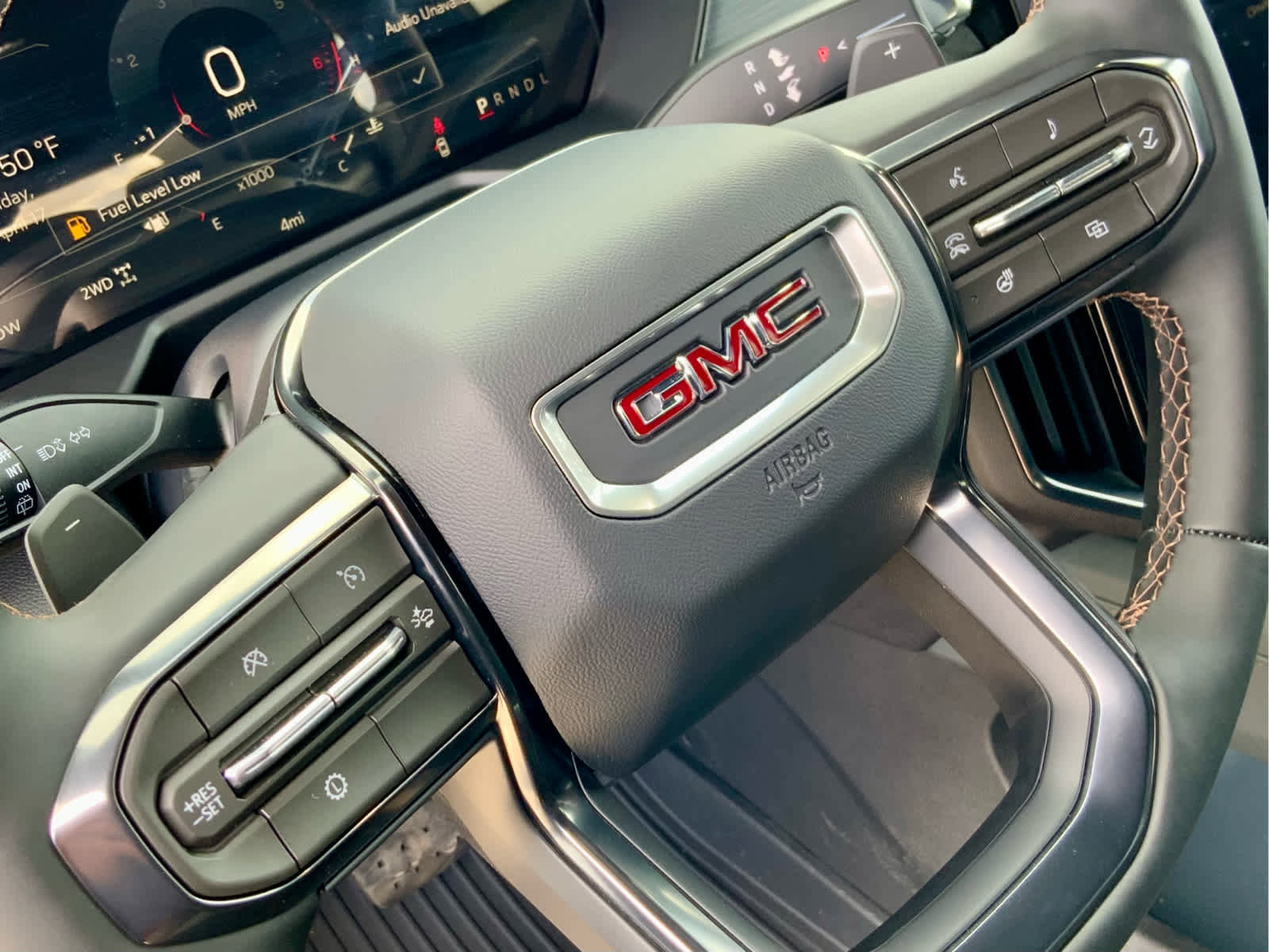 New 2026 GMC Acadia AT4 w/ LPO, Floor Liner Package AWD/4WD image 40