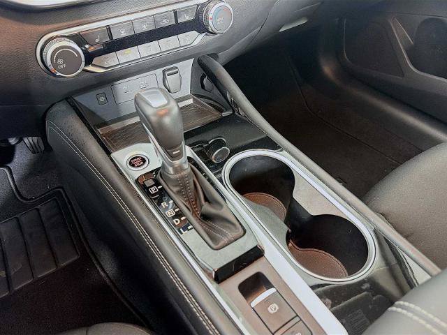 Certified 2023 Nissan Altima 2.5 SV w/ SV Premium Package FWD image 15