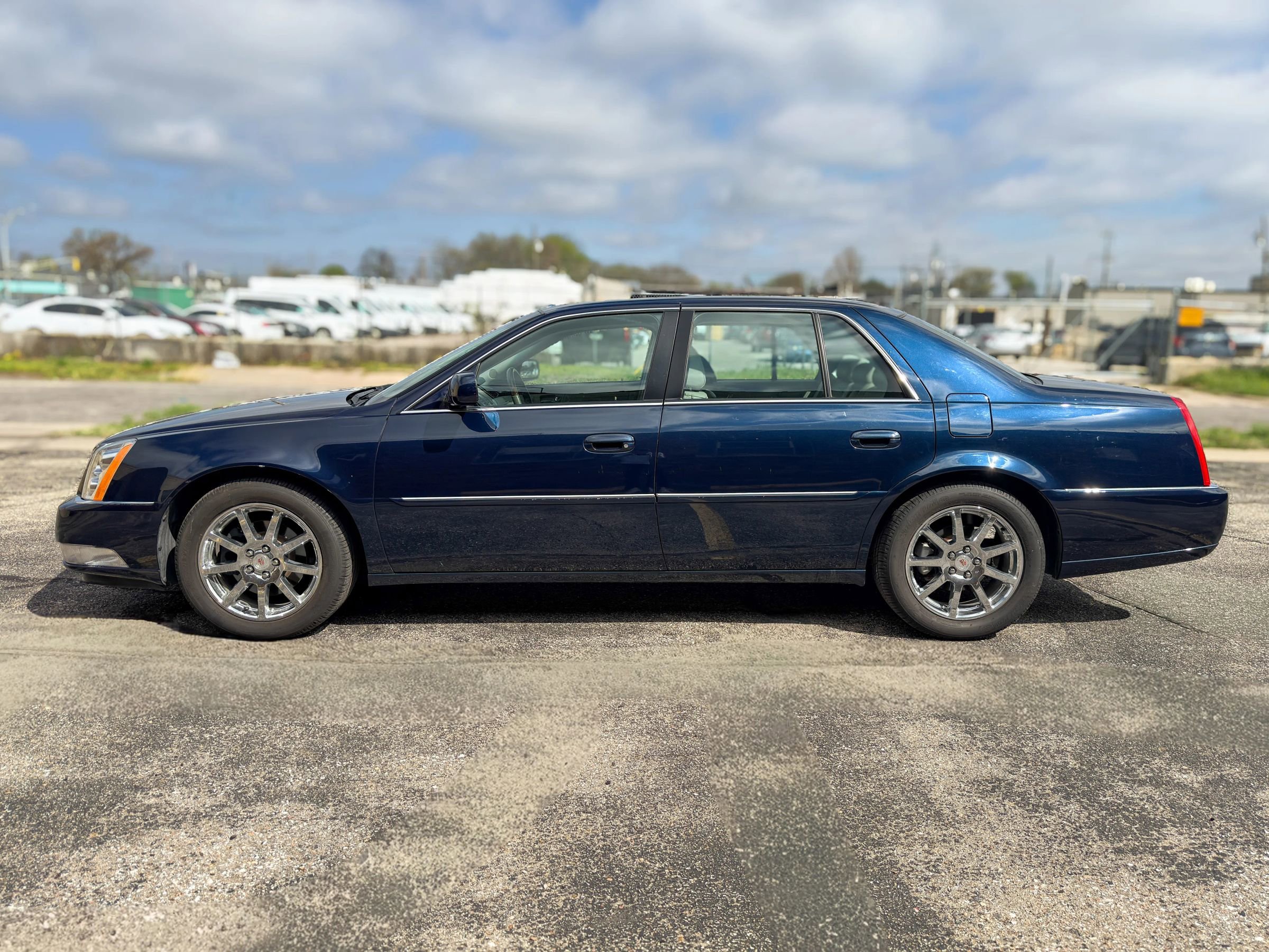 Used 2007 Cadillac DTS Performance image 4