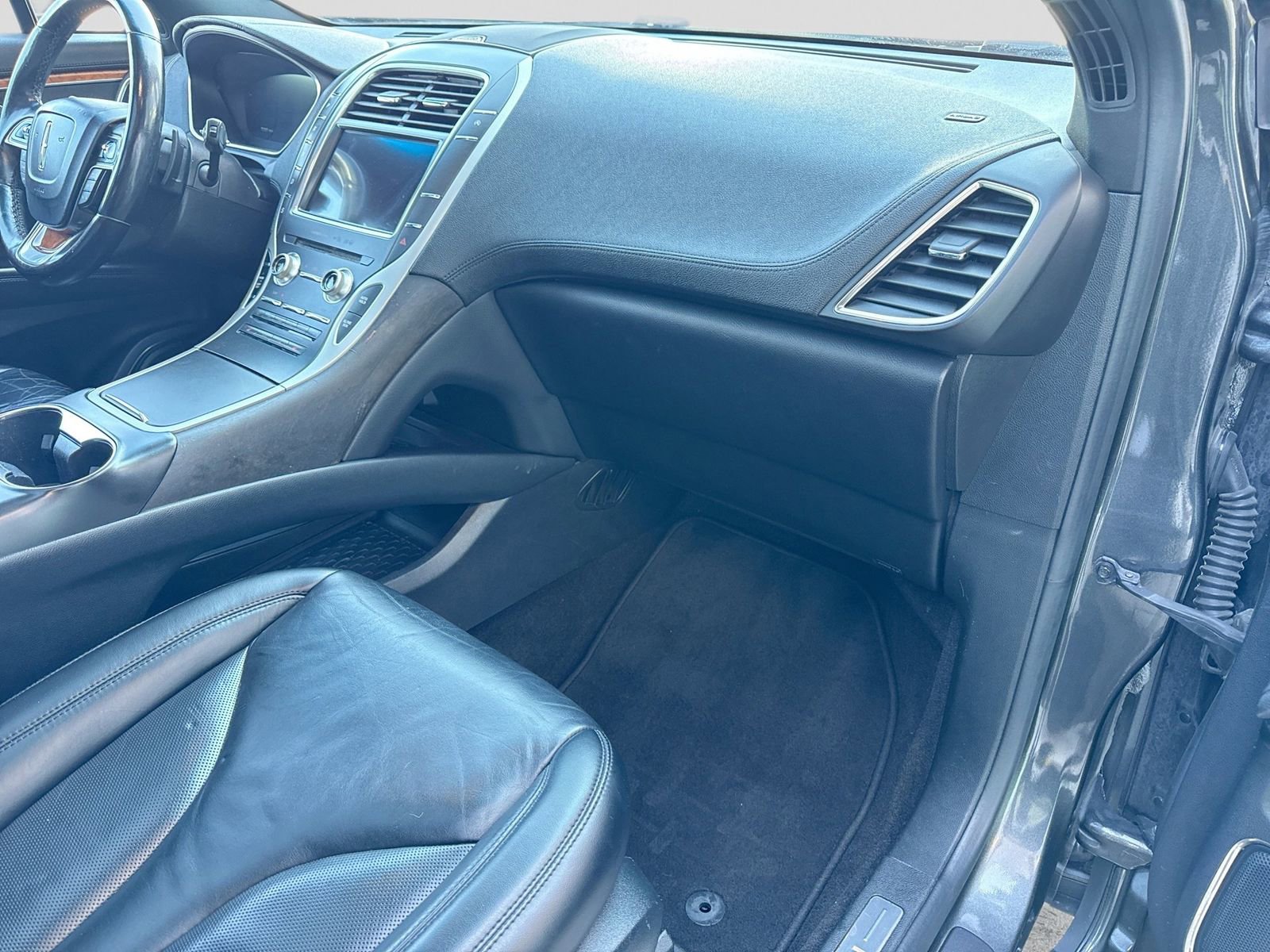Used 2019 Lincoln Nautilus Select image 8
