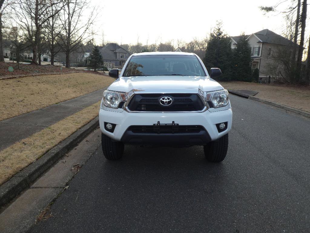 Used 2015 Toyota Tacoma PreRunner w/ SR5 Package image 16