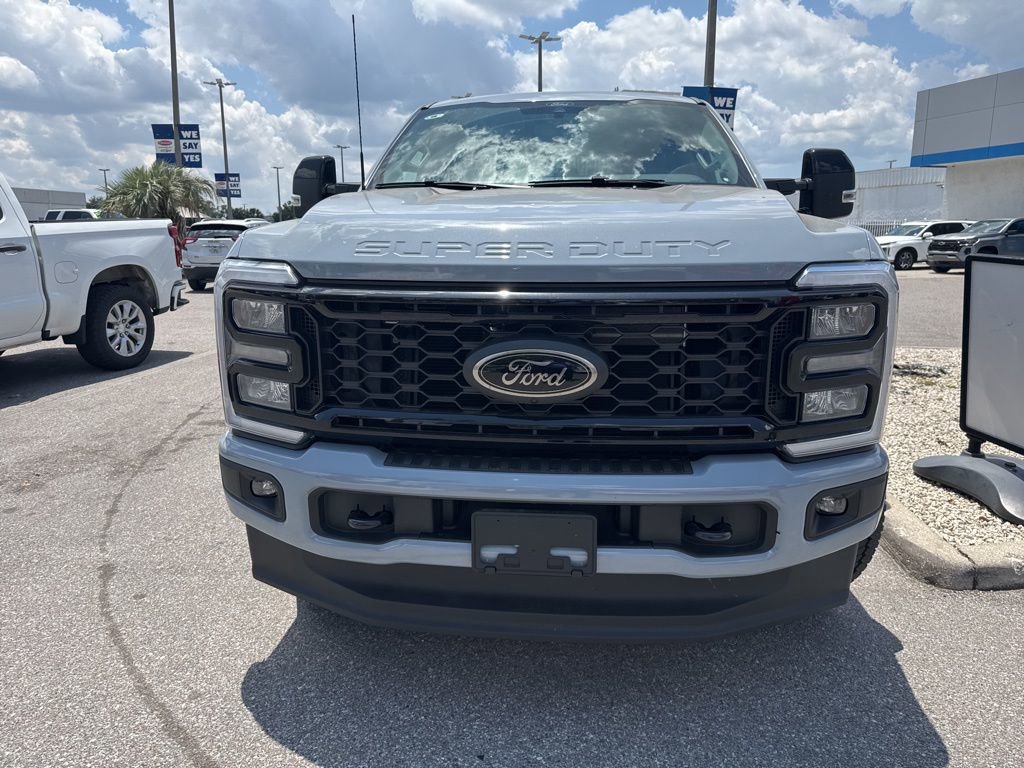 Used 2026 Ford F250 Lariat w/ Black Appearance Package AWD/4WD image 2