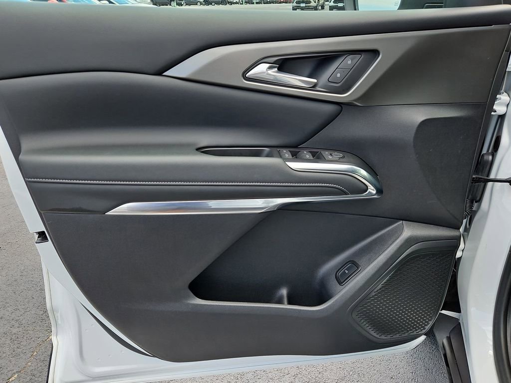 Certified 2024 Chevrolet Traverse LS w/ LPO, Floor Liner Package FWD image 22