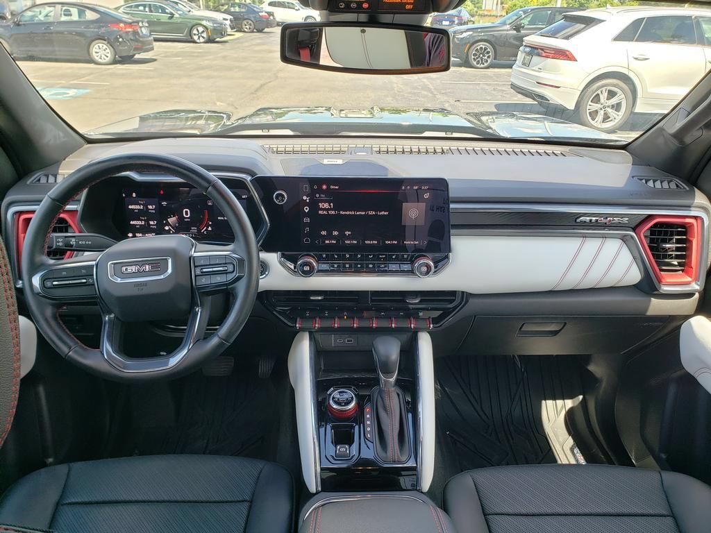 Used 2023 GMC Canyon AT4X AWD/4WD image 13