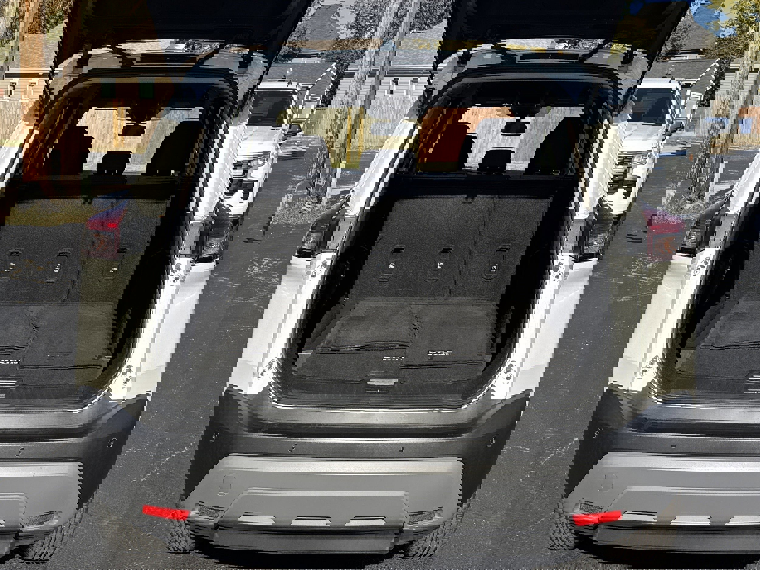 Used 2023 Nissan Rogue SV image 7