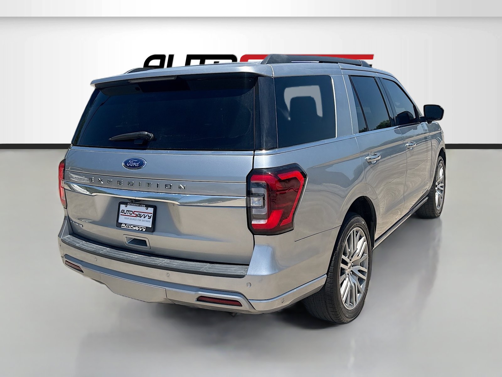 Used 2024 Ford Expedition Platinum RWD image 7