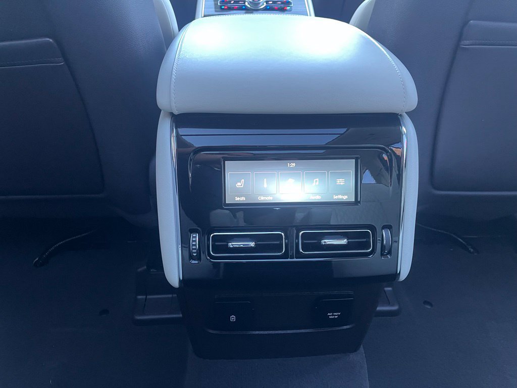 Certified 2022 Lincoln Aviator Black Label Grand Touring w/ Class IV Trailer Tow Package AWD/4WD image 16