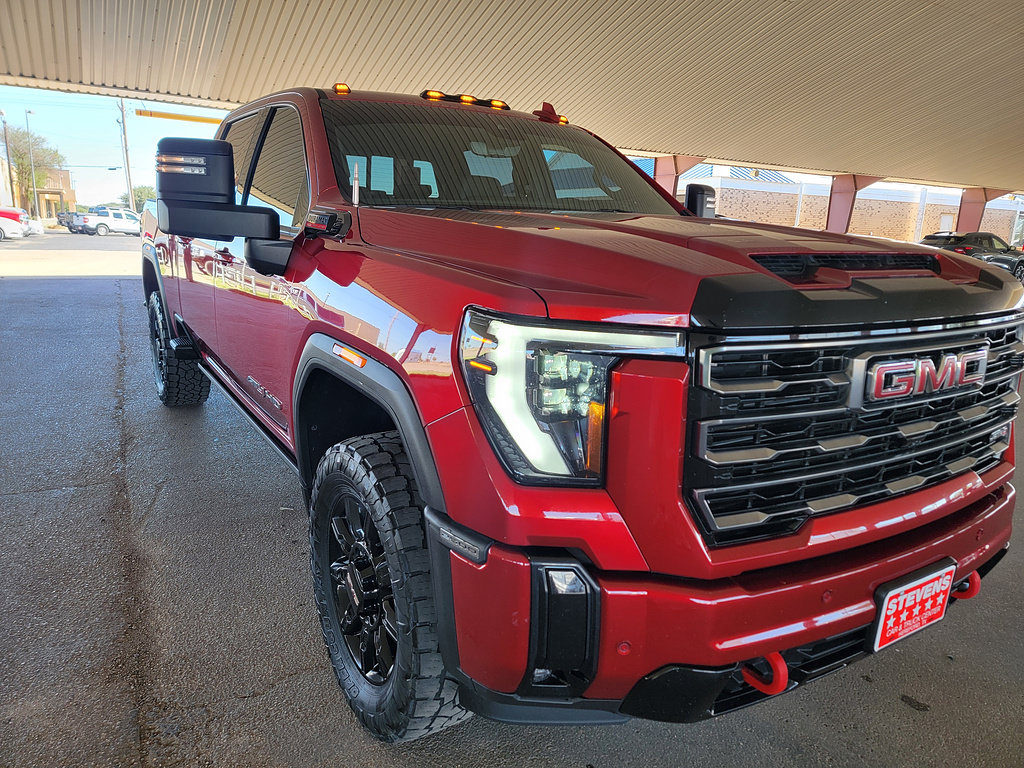 Used 2025 GMC Sierra 2500 AT4 w/ Technology Package AWD/4WD image 5