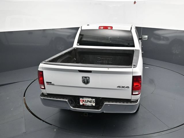 Used 2022 RAM 1500 Classic SLT AWD/4WD image 45