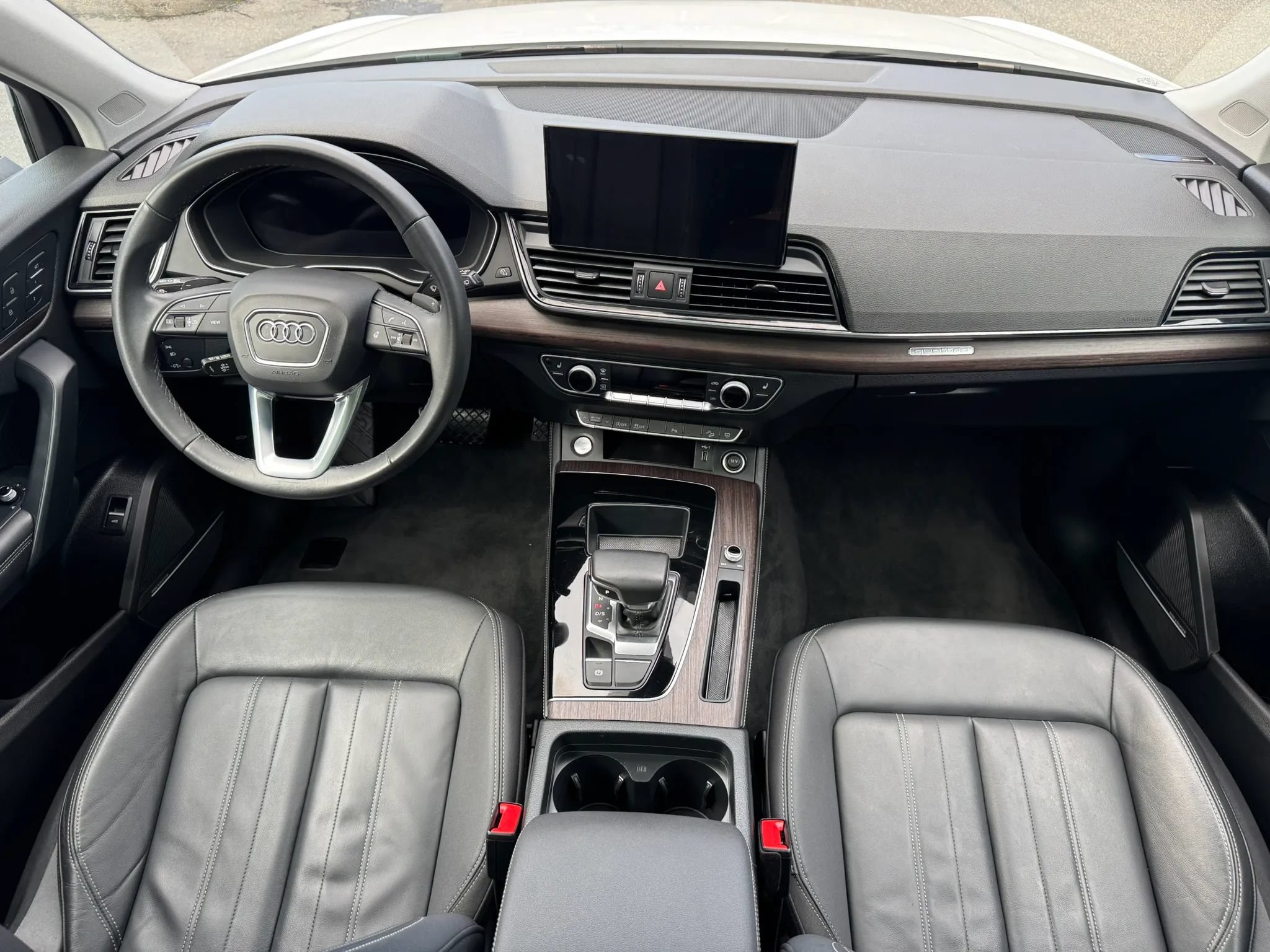 Used 2023 Audi Q5 2.0T Premium Plus w/ Premium Plus Package AWD/4WD image 22