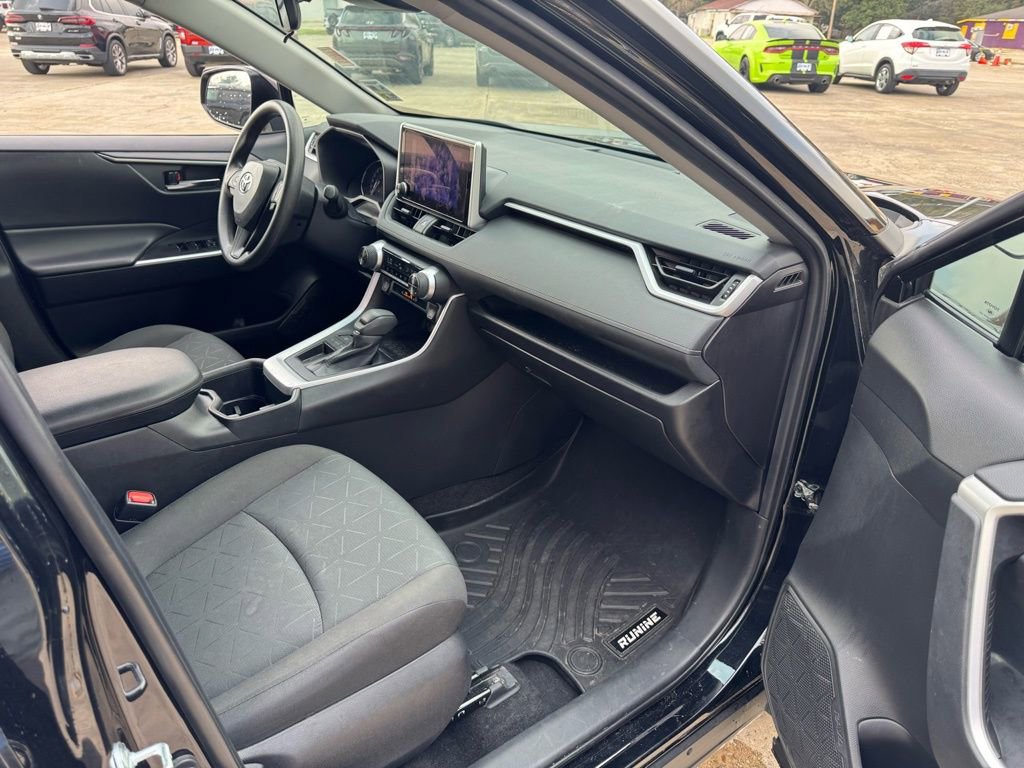Used 2024 Toyota RAV4 XLE image 24