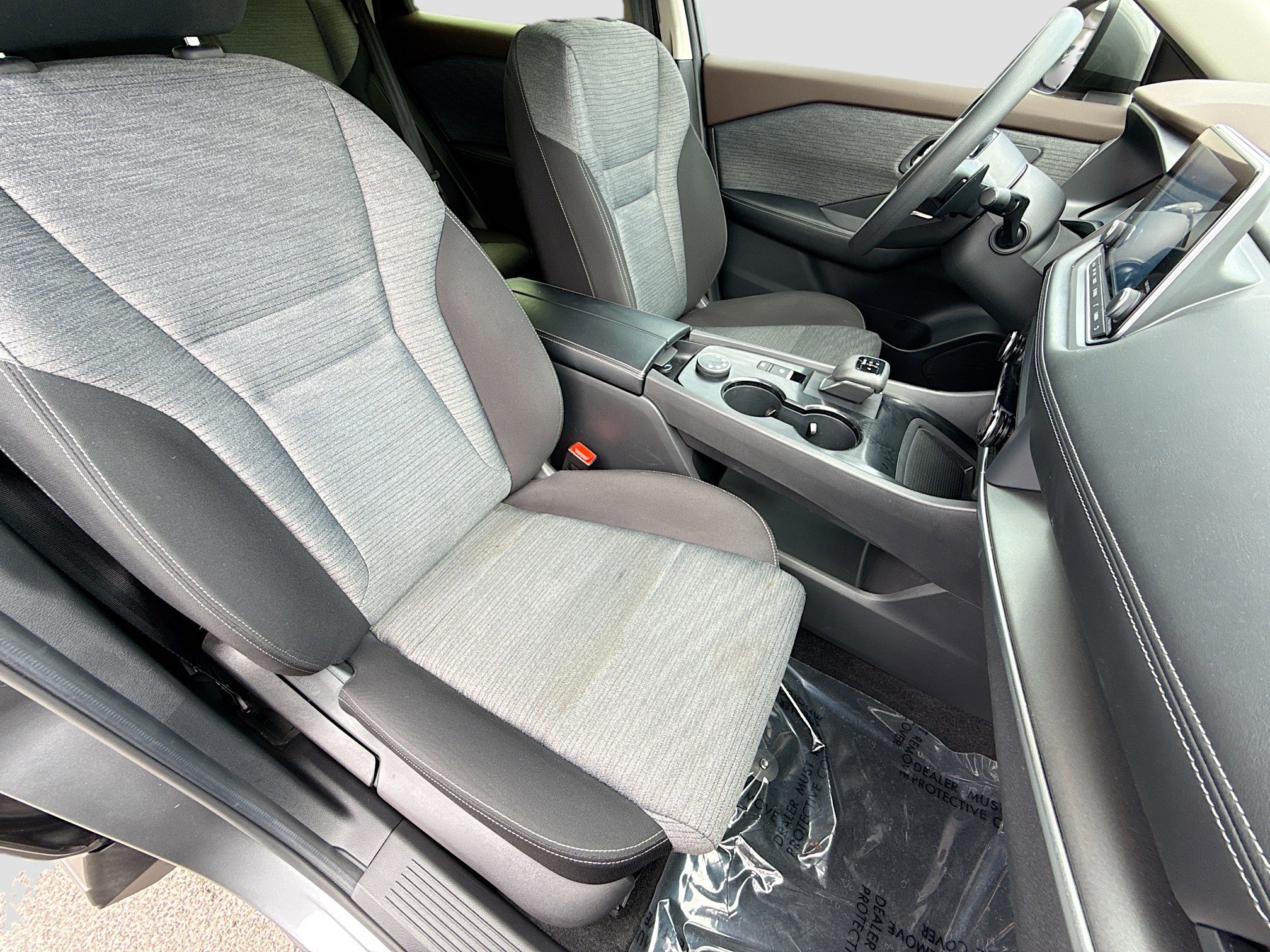 Used 2023 Nissan Rogue SV image 14