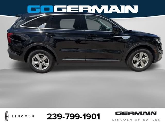 Used 2023 Kia Sorento LX FWD image 8