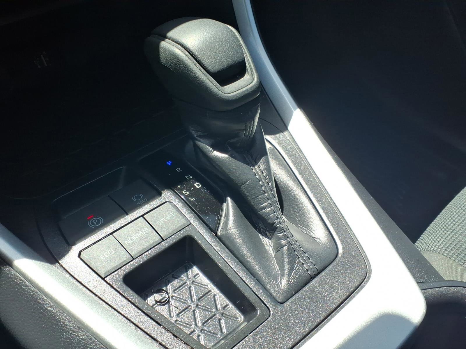 Certified 2025 Toyota RAV4 LE FWD image 19