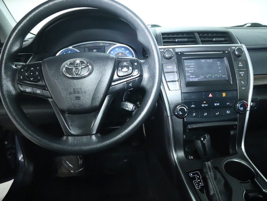 Used 2017 Toyota Camry XLE image 27