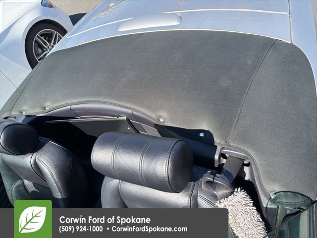 Used 2005 Ford Thunderbird image 18