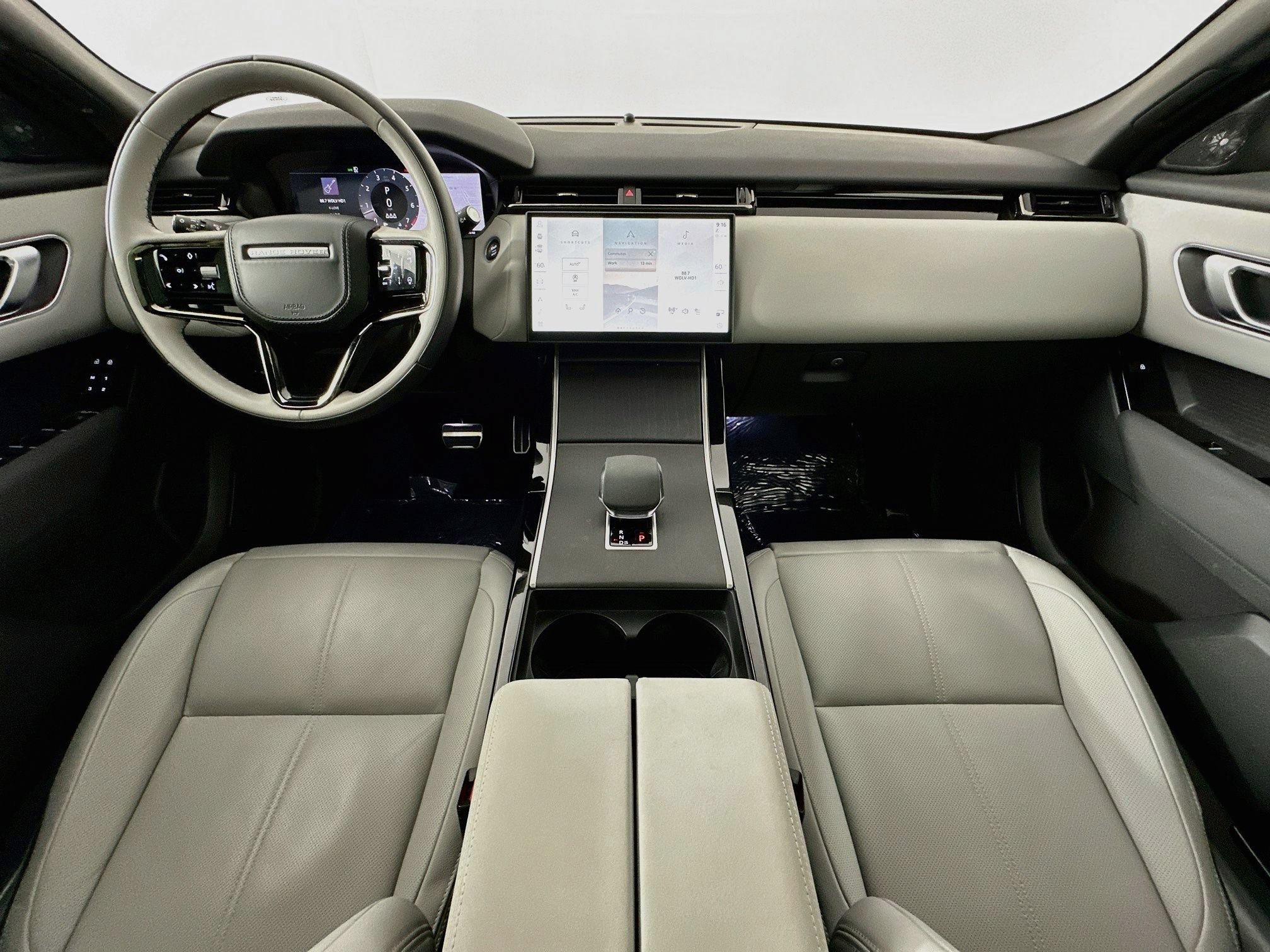 Certified 2024 Land Rover Range Rover Velar Dynamic SE AWD/4WD image 22