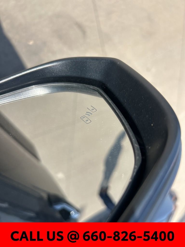 Used 2025 Toyota Tacoma SR5 image 11