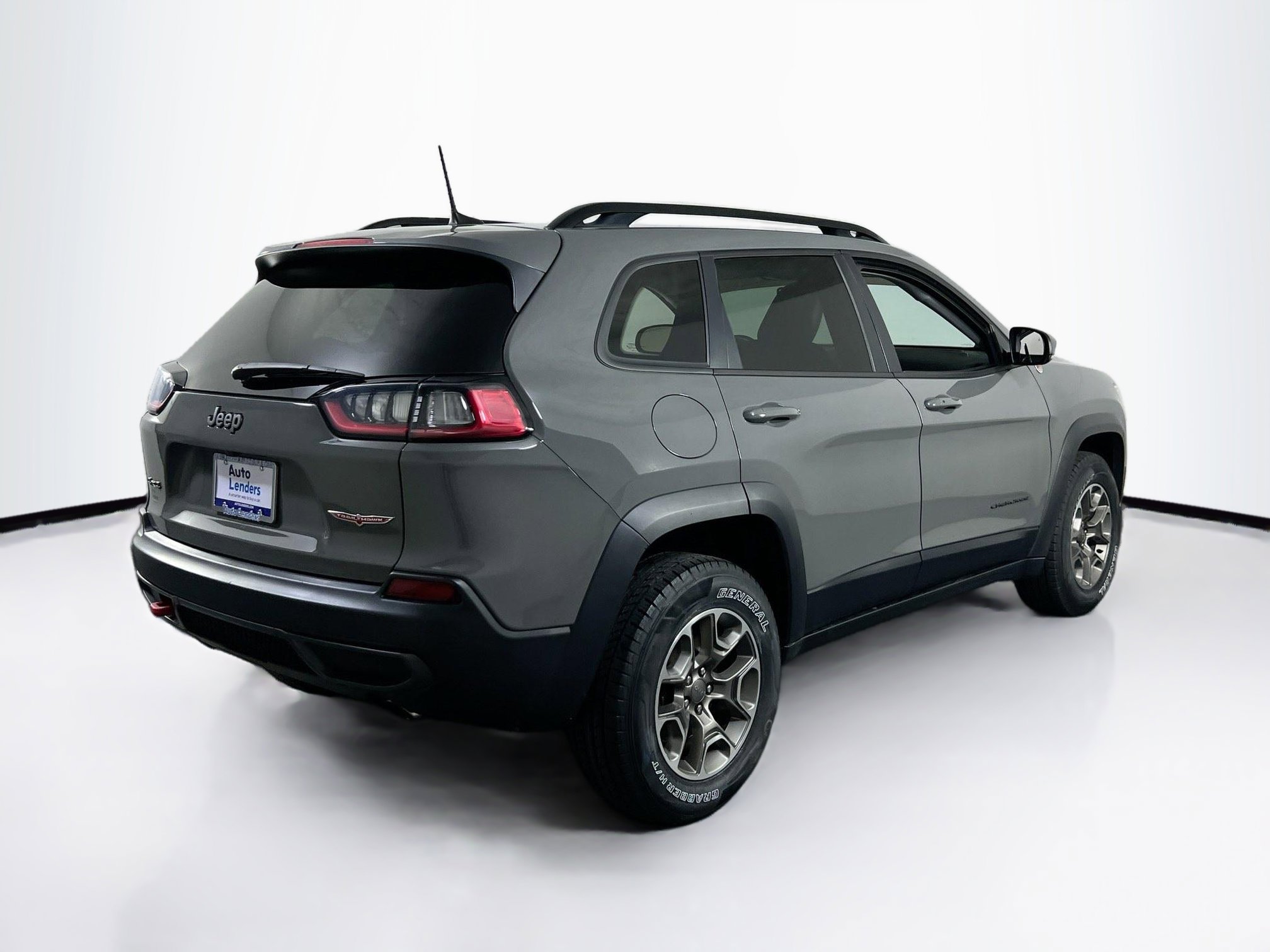 Used 2022 Jeep Cherokee Trailhawk image 5