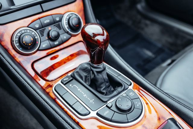 Used 2003 Mercedes-Benz SL 500 image 12