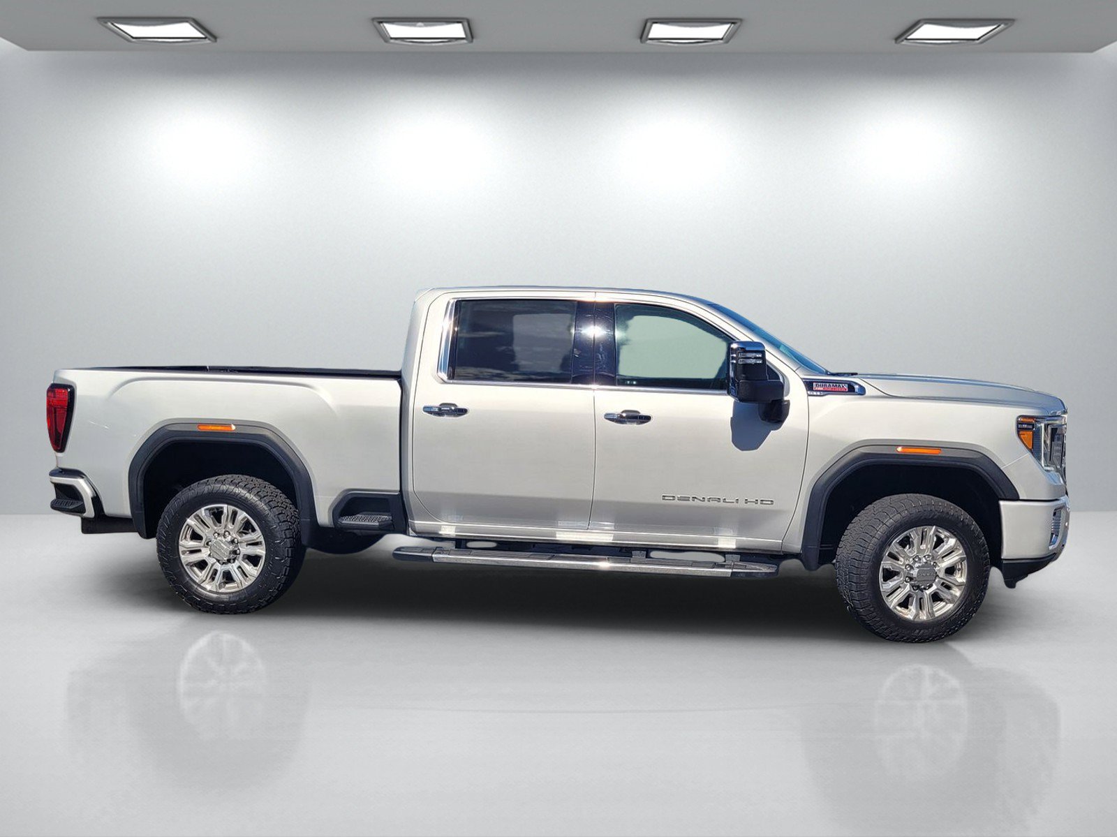 Used 2023 GMC Sierra 3500 Denali AWD/4WD image 3