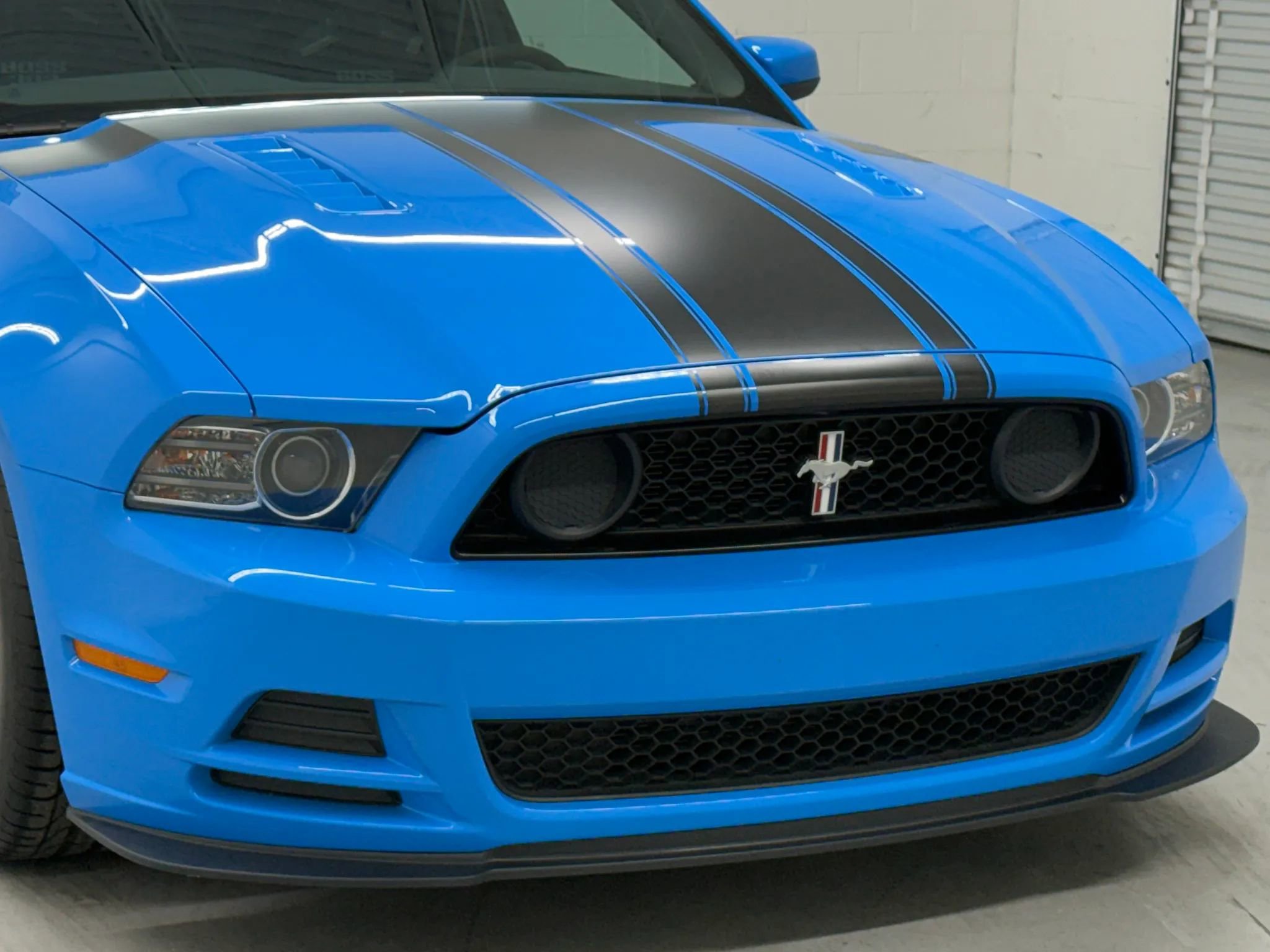 Used 2013 Ford Mustang Boss 302 RWD image 32